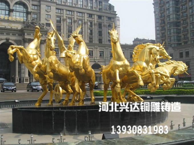 铜雕马