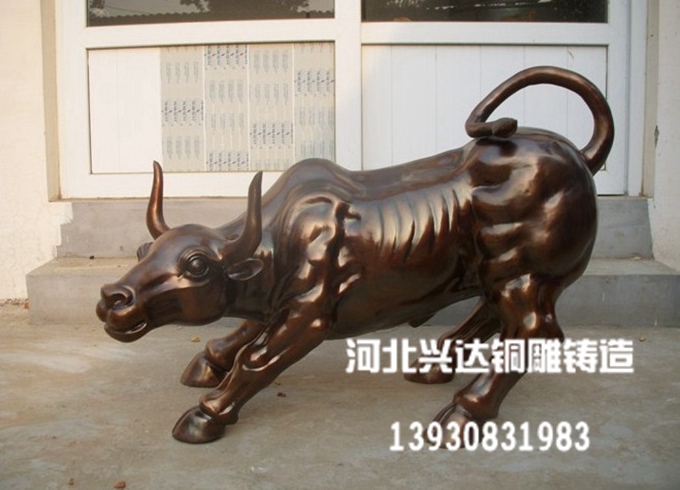 铜雕牛